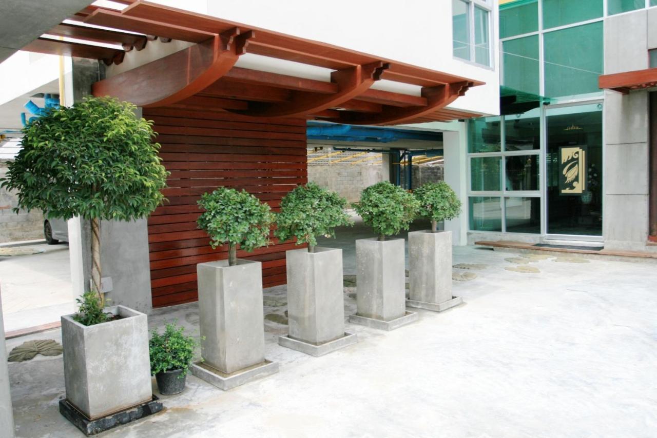 Bansabai Sabaidee Service Apartment Bangkok Dış mekan fotoğraf